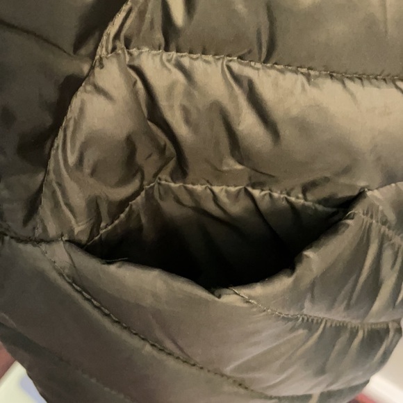 Pre-owned Gap puffer jacket - Picture 2 of 4